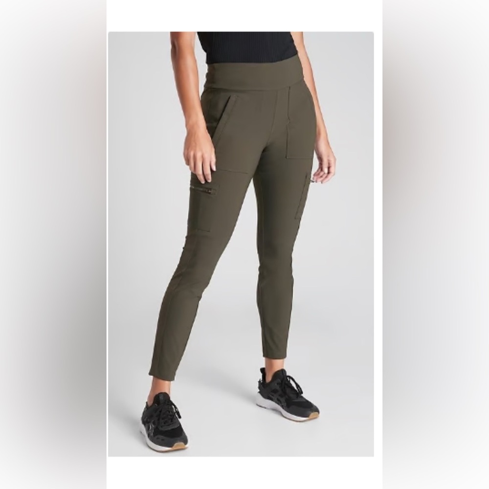 Athleta Womens 8 gray Headlands Hybrid Cargo Travel Hike Pants